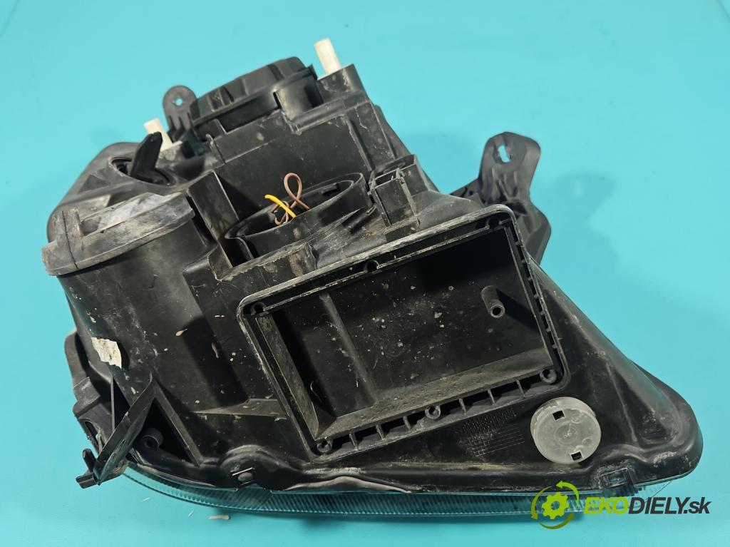 Opel Meriva A 2002-2010 1.6 16V 105 hp automatic 77 kW 1598 cm3 5- světlo levý 93321052 (Klika dveří ostatní)