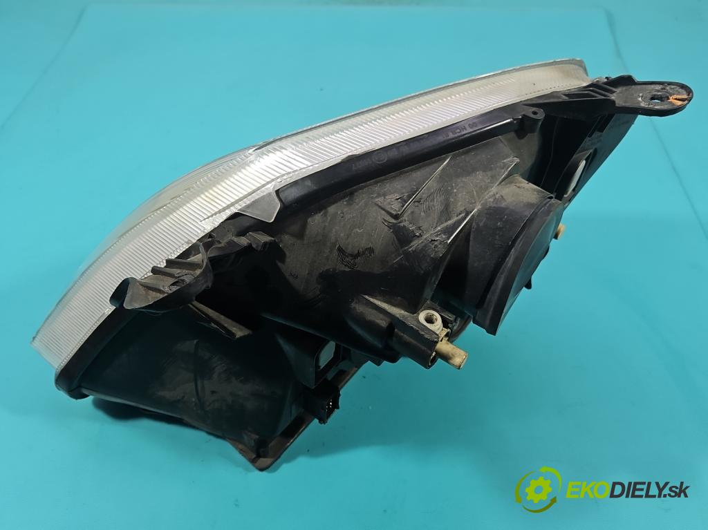 Opel Meriva A 2002-2010 1.6 16V 105 hp automatic 77 kW 1598 cm3 5- světlo pravý  (Pravé přední světlo)