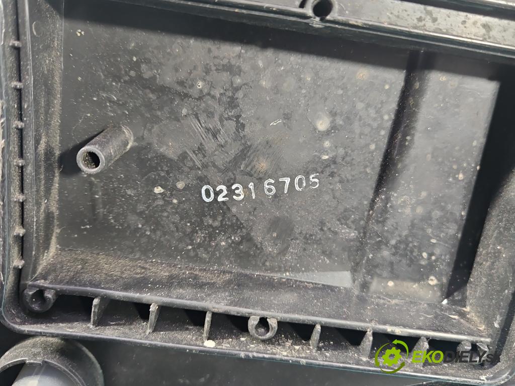 Opel Meriva A 2002-2010 1.6 16V 105 hp automatic 77 kW 1598 cm3 5- světlo pravý  (Pravé přední světlo)