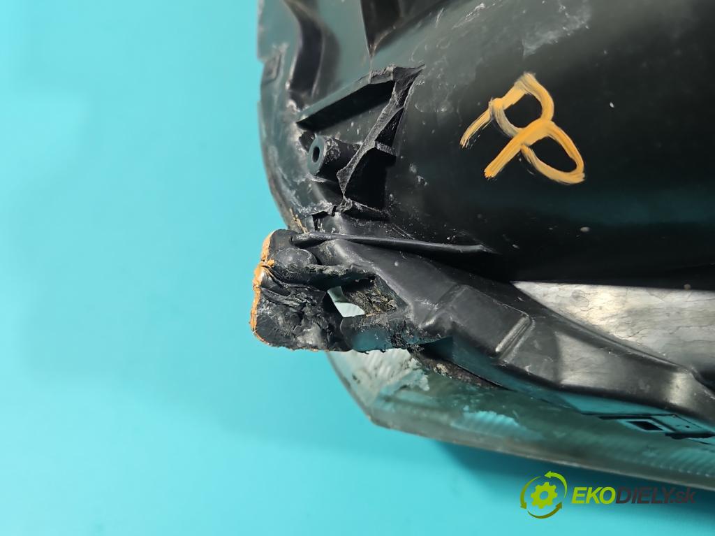 Opel Meriva A 2002-2010 1.6 16V 105 hp automatic 77 kW 1598 cm3 5- světlo pravý  (Pravé přední světlo)