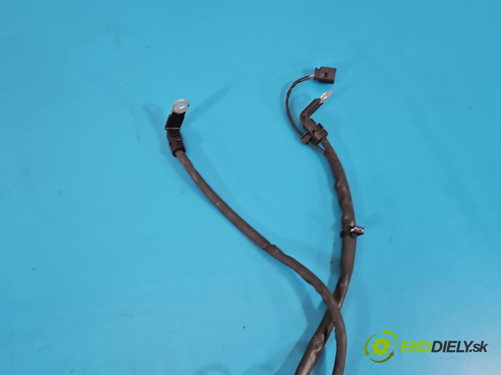 Mercedes A W177 2018- 2.0 T 306KM automatic 225 kW 1991 cm3 4- Zväzok: akumulatora A1775406500