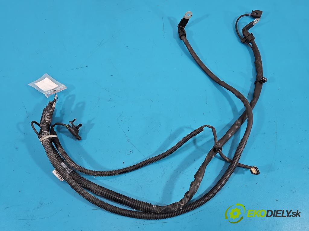 Mercedes A W177 2018- 2.0 T 306KM automatic 225 kW 1991 cm3 4- Zväzok: akumulatora A1775406500