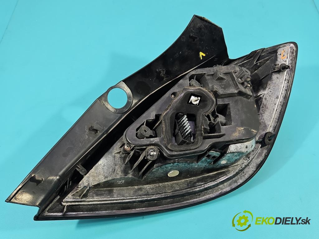 Opel Astra III 2004-2014 1.7 cdti 80 hp manual 59 kW 1686 cm3 5- světlo zadní levé  (Klika dveří ostatní)