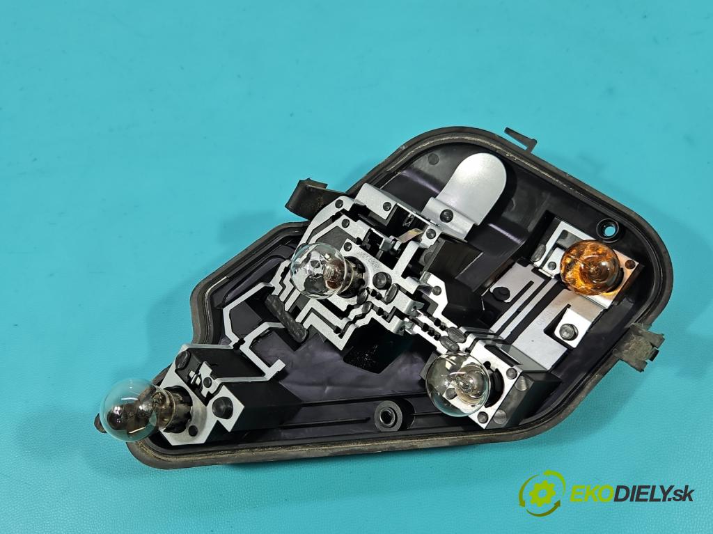 Opel Astra III 2004-2014 1.7 cdti 80 hp manual 59 kW 1686 cm3 5- světlo zadní levé  (Klika dveří ostatní)