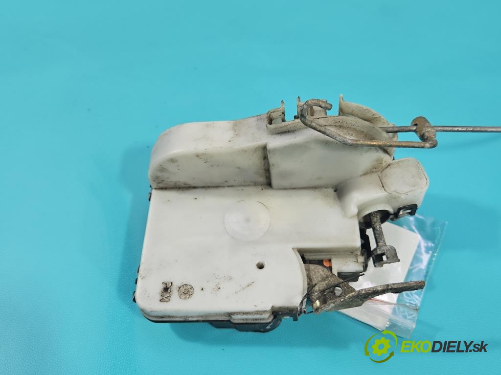 Vw Polo III 6N 1994-2001 1.4 16V 75 HP manual 55 kW 1390 cm3 5- zámok predné ľavý 6N1837015C