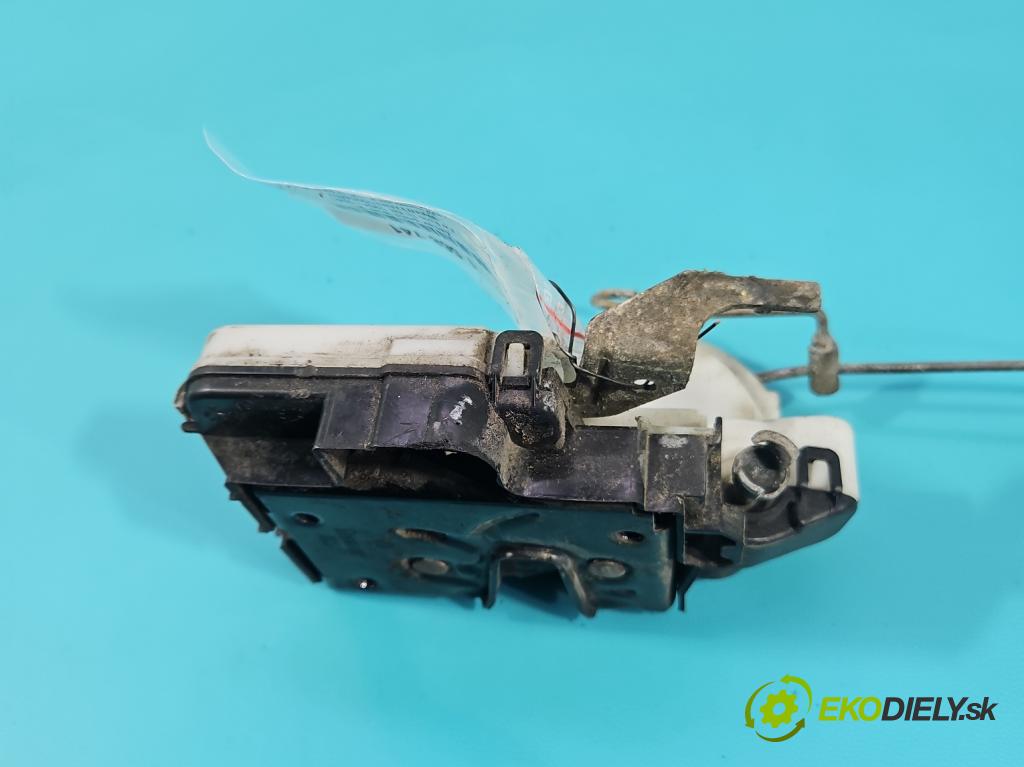 Vw Polo III 6N 1994-2001 1.4 16V 75 HP manual 55 kW 1390 cm3 5- zámok predné ľavý 6N1837015C