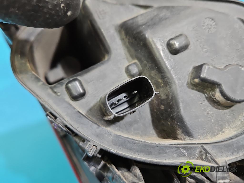 Opel Astra V  2015-2022 1.4 T 125 hp manual 92 kW 1399 cm3 5- světlo zadní levé 39077374 (Klika dveří ostatní)