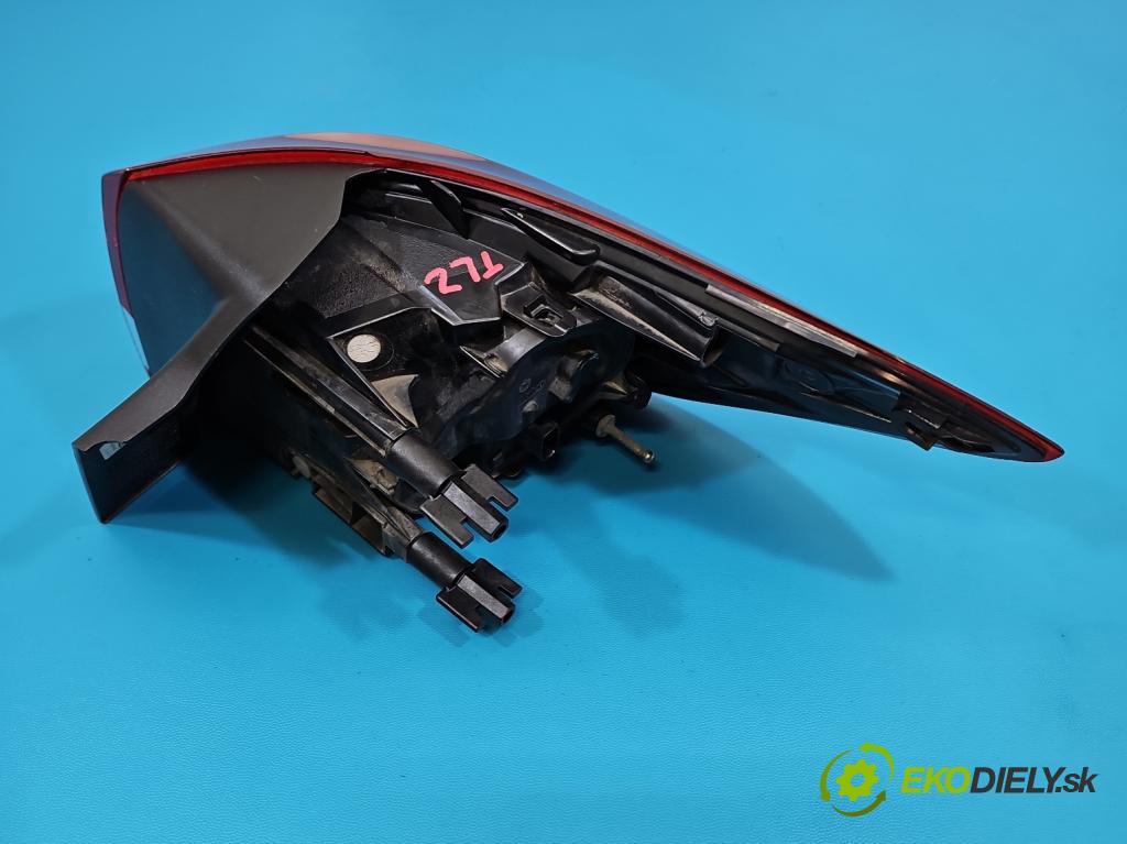 Opel Astra V  2015-2022 1.4 T 125 hp manual 92 kW 1399 cm3 5- světlo zadní levé 39077374 (Klika dveří ostatní)