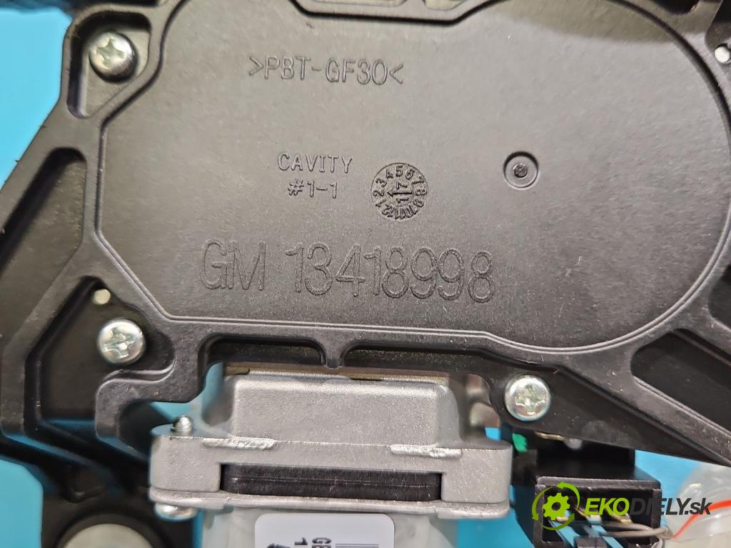 Opel Astra V  2015-2022 1.4 T 125 hp manual 92 kW 1399 cm3 5- motor stěrače zadní 13418998