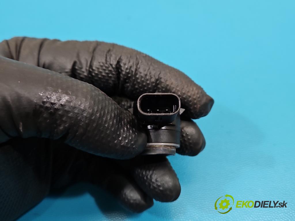 Opel Astra V  2015-2022 1.4 T 125 hp manual 92 kW 1399 cm3 5- snímač parkování 12021648