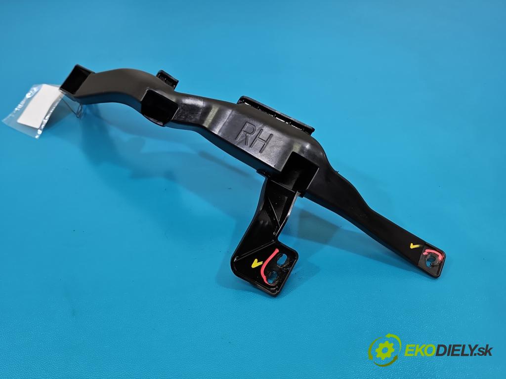 Opel Astra V  2015-2022 1.4 T 125 hp manual 92 kW 1399 cm3 5- lišta pod světly 13423701