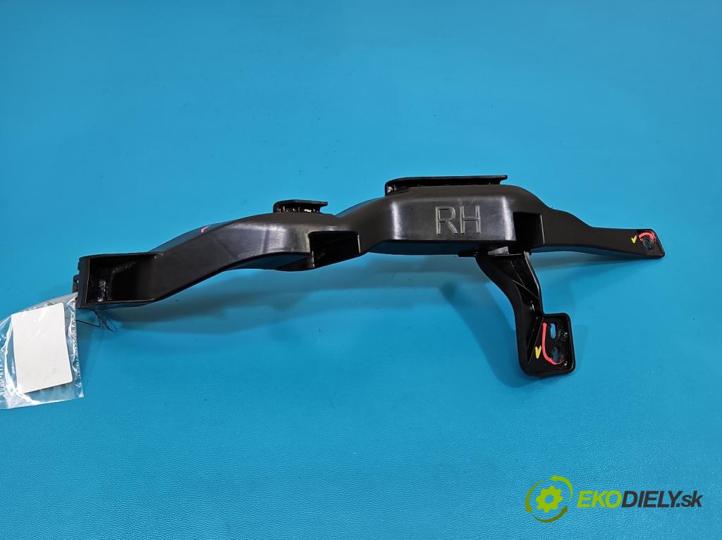 Opel Astra V  2015-2022 1.4 T 125 hp manual 92 kW 1399 cm3 5- lišta pod světly 13423701