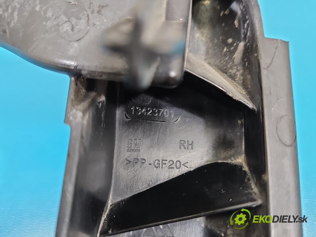 Opel Astra V  2015-2022 1.4 T 125 hp manual 92 kW 1399 cm3 5- lišta pod světly 13423701