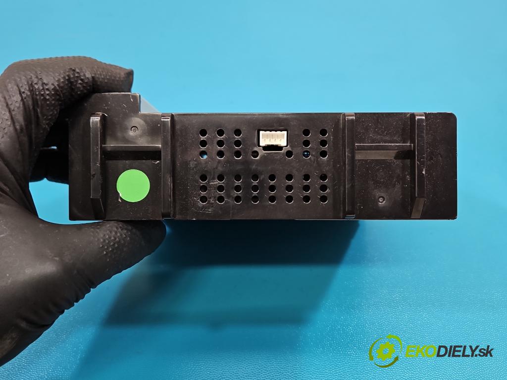 Opel Astra V  2015-2022 1.4 T 125 HP manual 92 kW 1399 cm3 5- Radio originál 42532870