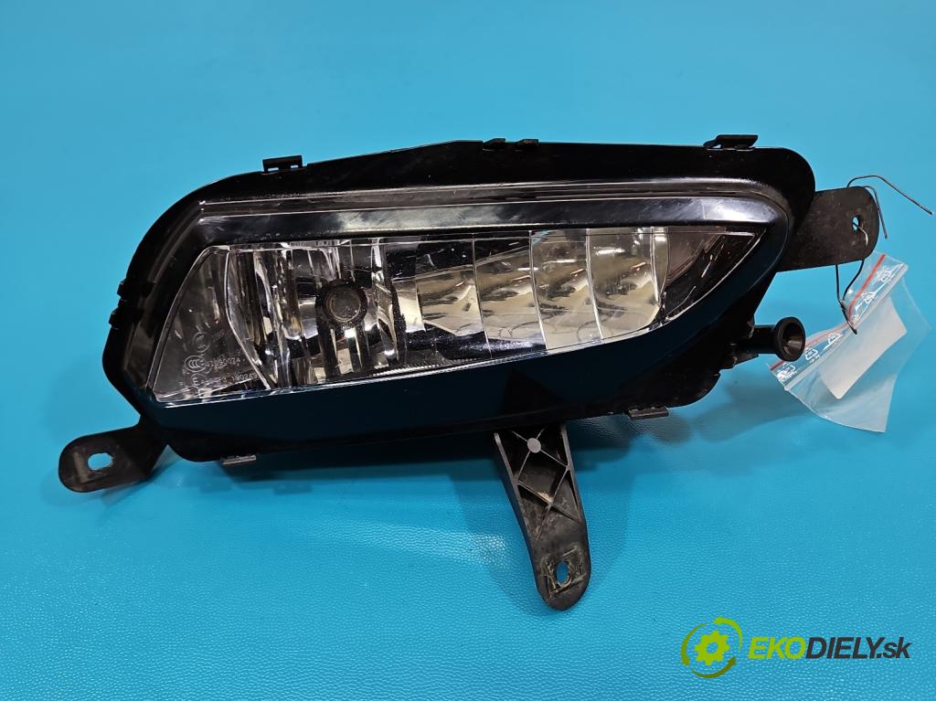 Opel Astra V  2015-2022 1.4 T 125 HP manual 92 kW 1399 cm3 5- Halogen pravý 662588537 (Kľučka dverí ostatné)
