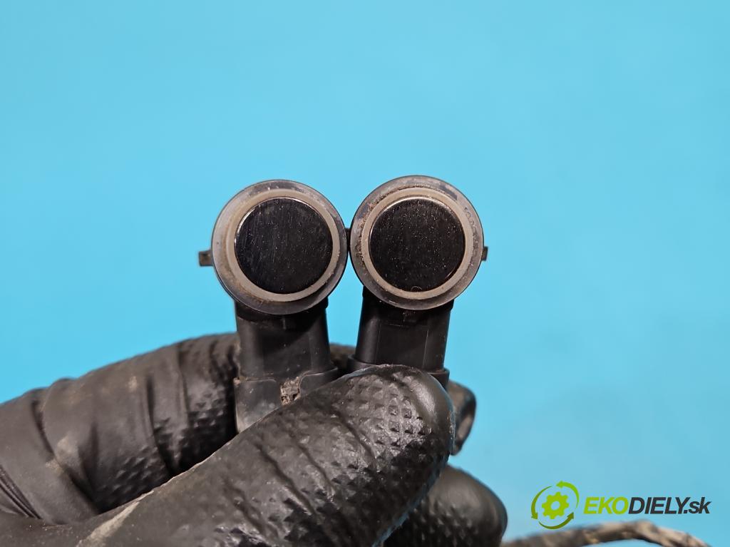 Opel Astra V  2015-2022 1.4 T 125 hp manual 92 kW 1399 cm3 5- snímač parkování 39108476