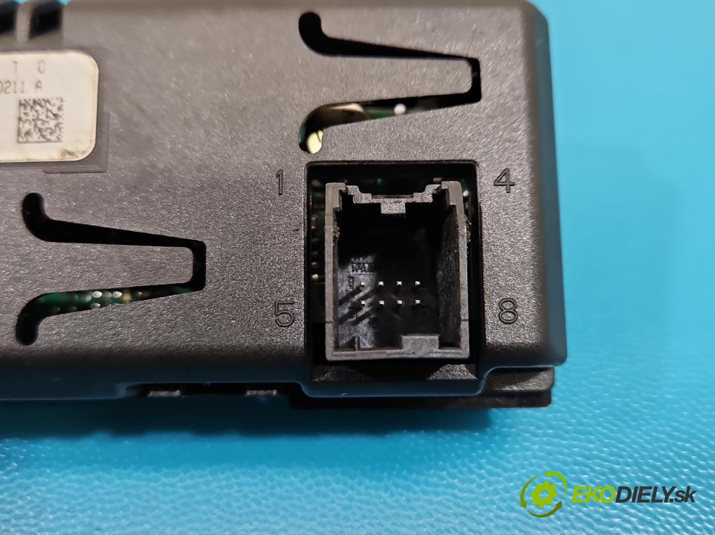 Opel Insignia A 2008-2017 2.0 cdti 131 hp manual 96 kW 1956 cm3 5- displej 13233977F (Přístrojová deska)