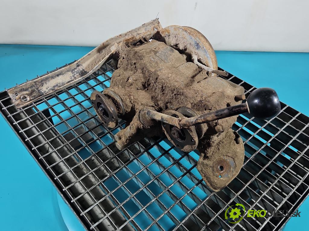 Suzuki Samurai 1.3 16V 64 HP manual 47 kW 1315 cm3 3- Redukce: 