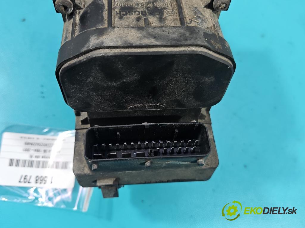 Audi A4 B5 1994-2001 1.8 20V 125 HP manual 92 kW 1781 cm3 5- čerpadlo abs 8E0614111AB (Pumpa ABS)