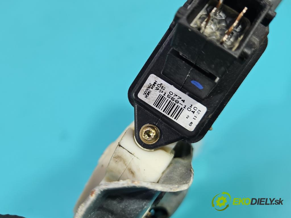 Toyota Corolla E12 2001-2009 2.0 D4D 116 HP manual 85 kW 1995 cm3 5- mechanizmus okna predné ľavý 993188