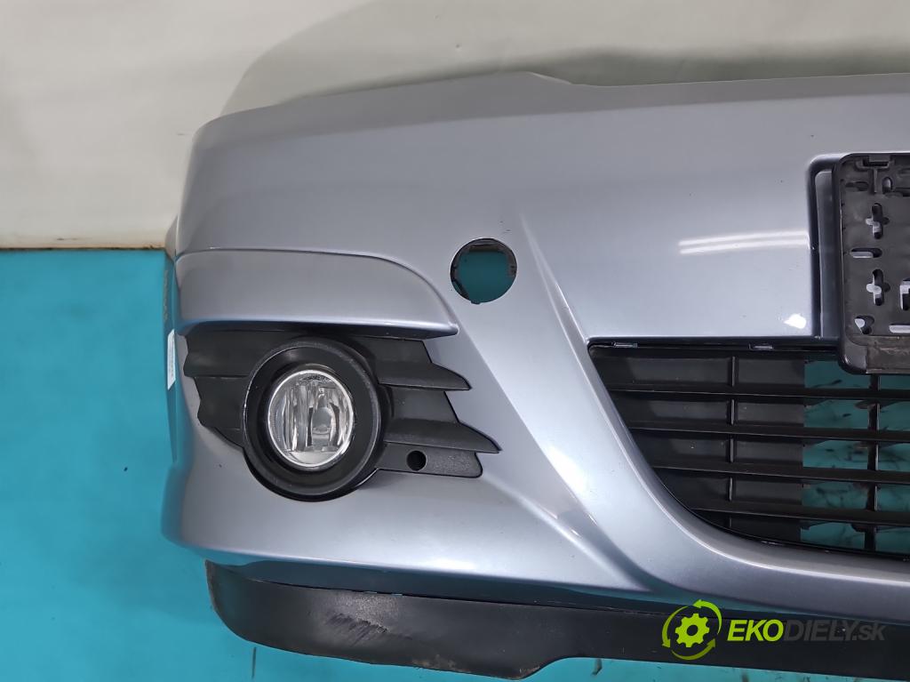 Opel Meriva A 2002-2010 1.6 16V 105 hp automatic 77 kW 1598 cm3 5- nárazník přední  (Klika dveří ostatní)