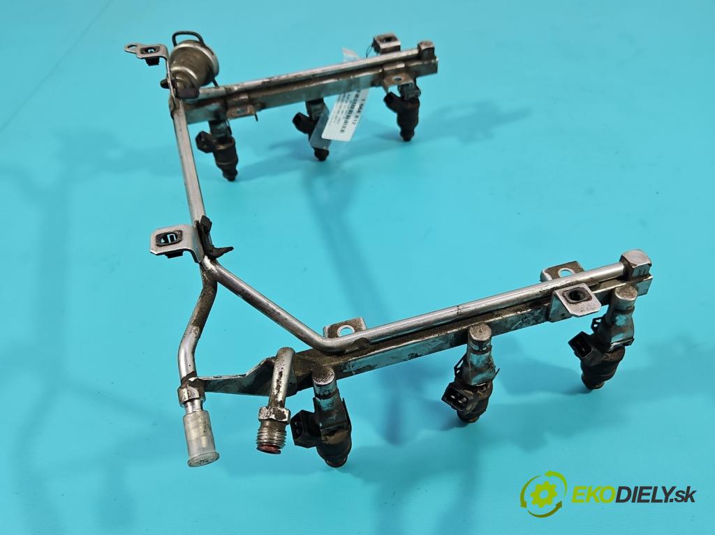 Audi A6 C5 1997-2004 2.4 V6 165 HP automatic 121 kW 2393 cm3 4- vstrek 078133551AC (Vstrekovač paliva)