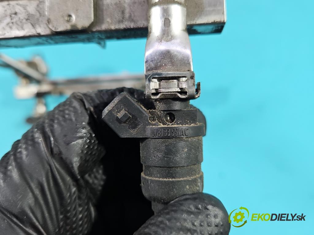 Audi A6 C5 1997-2004 2.4 V6 165 HP automatic 121 kW 2393 cm3 4- vstrek 078133551AC (Vstrekovač paliva)