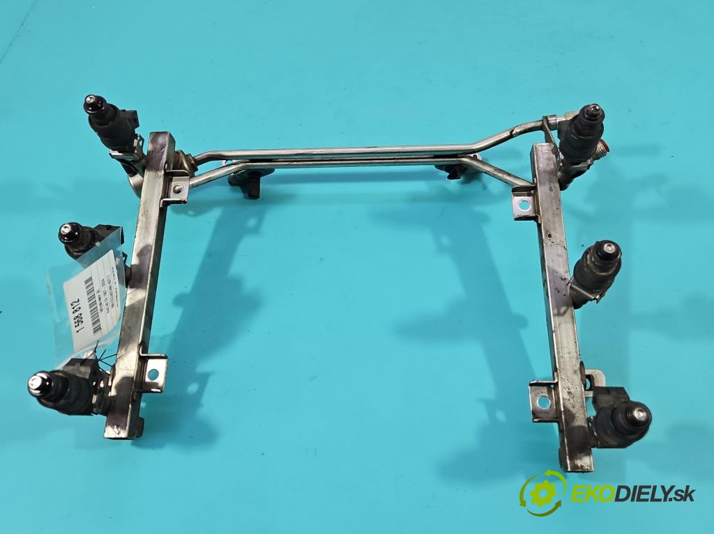 Audi A6 C5 1997-2004 2.4 V6 165 HP automatic 121 kW 2393 cm3 4- vstrek 078133551AC (Vstrekovač paliva)