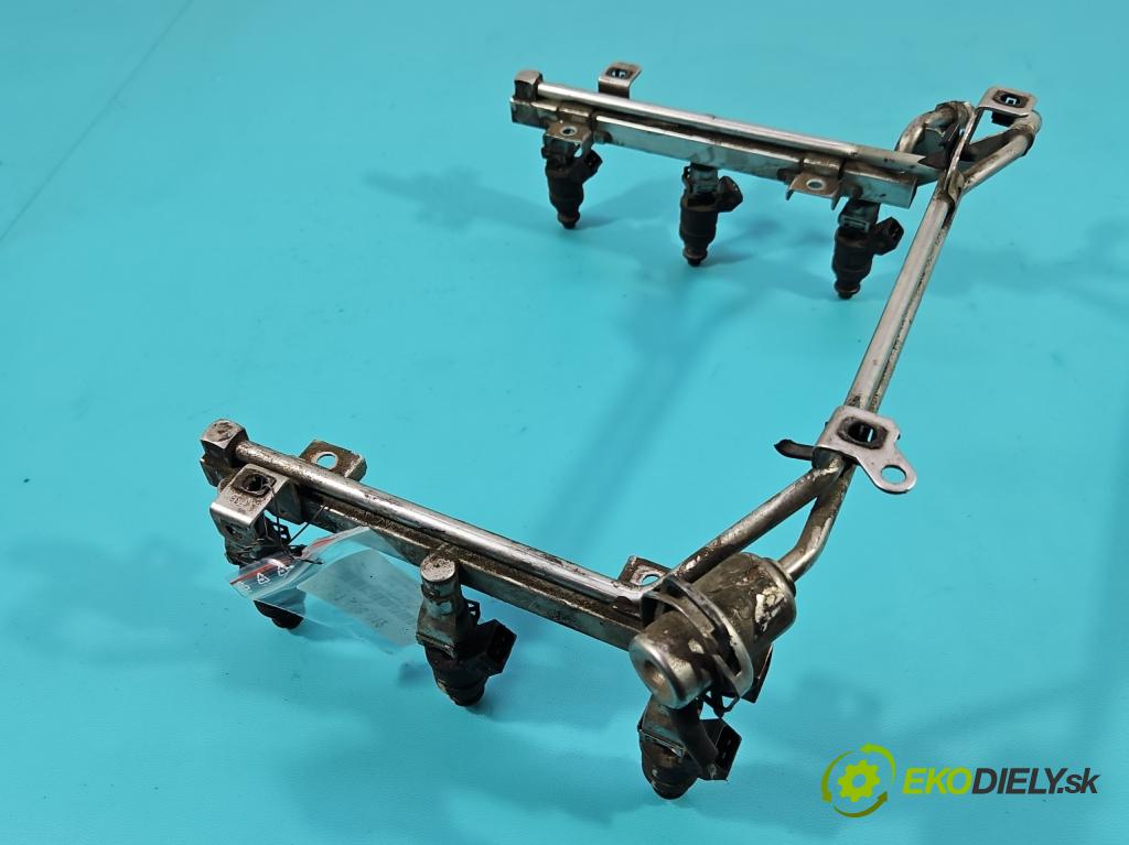 Audi A6 C5 1997-2004 2.4 V6 165 HP automatic 121 kW 2393 cm3 4- vstrek 078133551AC (Vstrekovač paliva)