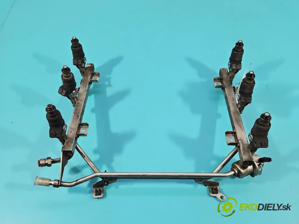 Audi A6 C5 1997-2004 2.4 V6 165 HP automatic 121 kW 2393 cm3 4- vstrek 078133551AC (Vstrekovač paliva)