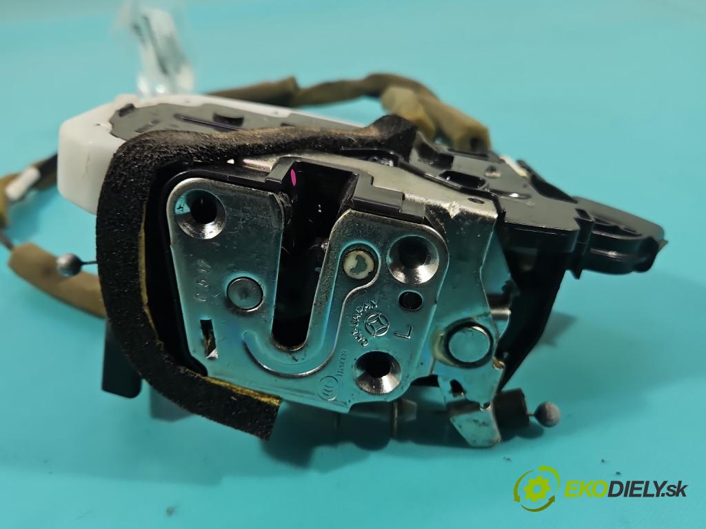 Nissan X-trail III T32 2013-2021 1.6 dci 131 hp automatic 96 kW 1598 cm3 5- zámek přední levý B4JRA-XJ