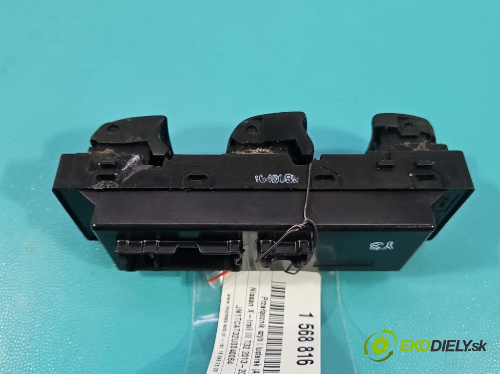 Nissan X-trail III T32 2013-2021 1.6 dci 131 hp automatic 96 kW 1598 cm3 5- Přepínač oken zpětných zrcátek