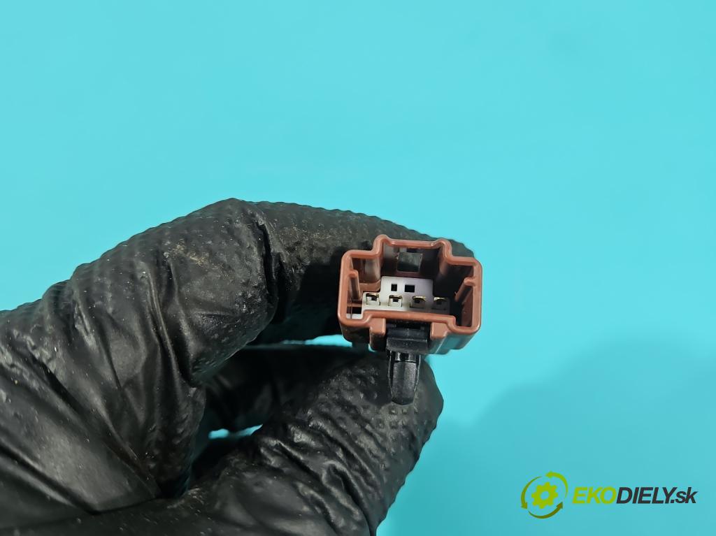 Nissan X-trail III T32 2013-2021 1.6 dci 131 hp automatic 96 kW 1598 cm3 5- Přepínač 6504K1