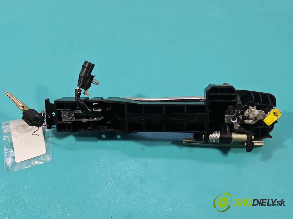 Nissan X-trail III T32 2013-2021 1.6 dci 131 HP automatic 96 kW 1598 cm3 5- rukoväť predné ľavé mimo:  (Kľučka dverí vonkajšia predná ľavá)