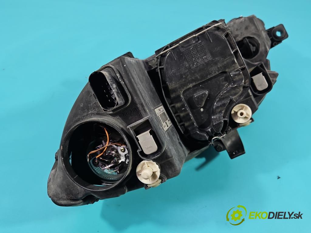Seat Toledo III 2004-2009 2.0 tdi BKD 140 HP automatic 103 kW 1968 cm3 5- Reflektor: pravý 5P1941006A (Svetlo predné pravé)