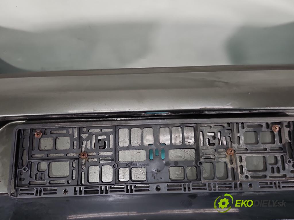 Peugeot 508 II 2018- 1.6 16V 181KM automatic 133 kW 1598 cm3 5- nárazník zadné 9817289577 (Kľučka dverí ostatné)