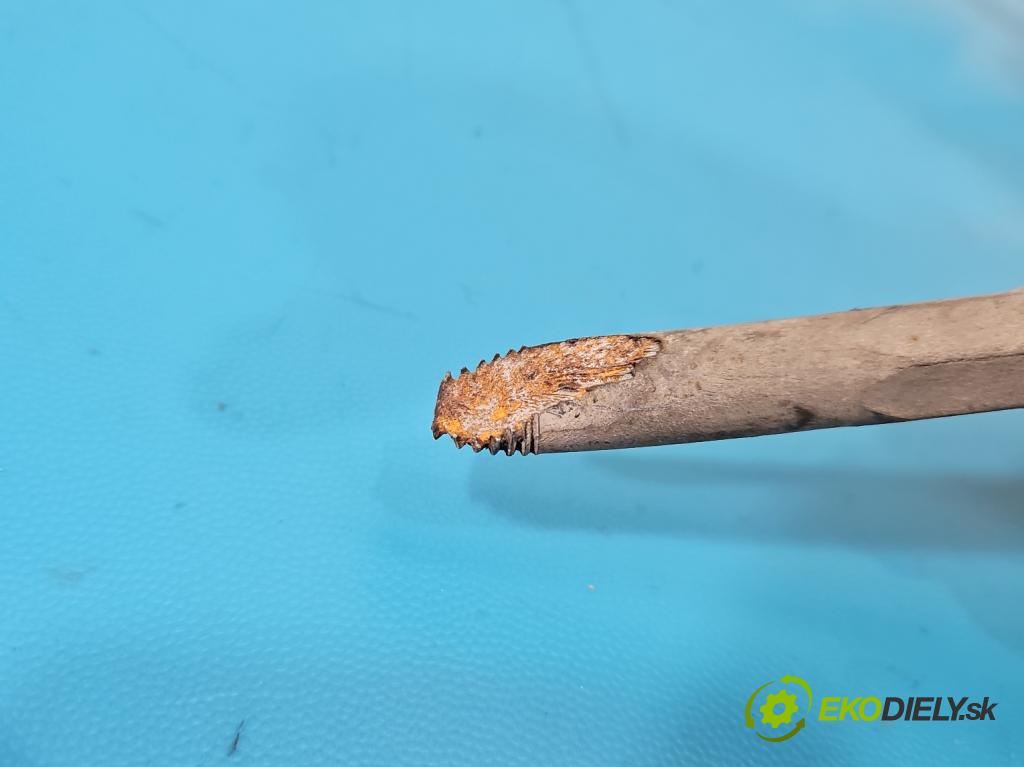 Opel Astra V 2015-2022 1.4 T 125 HP manual 92 kW 1399 cm3 5- Ozubené kolo: volant 39096855