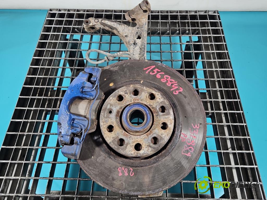 Audi A6 C5 1997-2004 2.4 V6 165 HP automatic 121 kW 2393 cm3 4- náboj pravé  (Náboj kolesa)