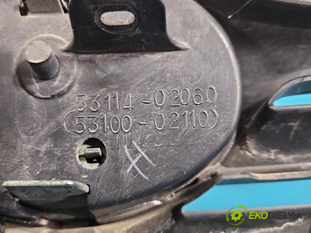 Toyota Corolla E12 2001-2009 2.0 D4D 116 hp manual 85 kW 1995 cm3 5- mřížka 53114-02060