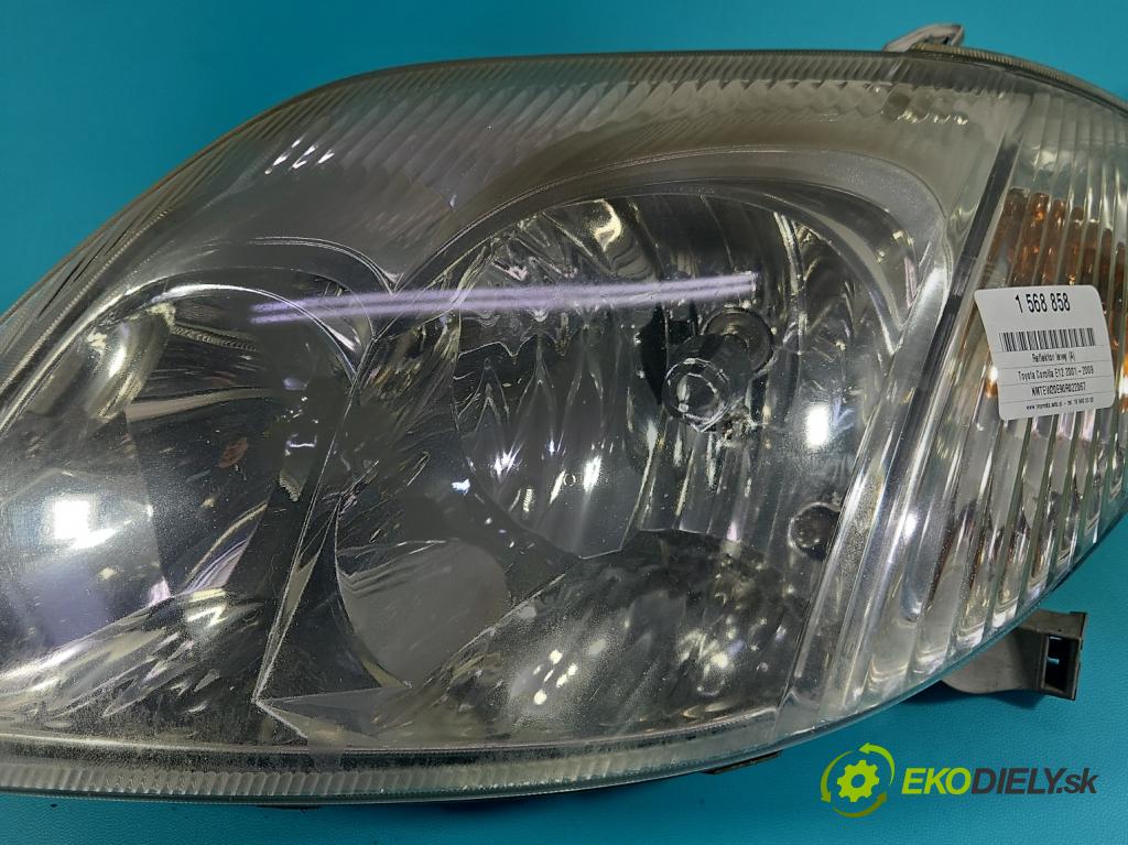 Toyota Corolla E12 2001-2009 2.0 D4D 116 HP manual 85 kW 1995 cm3 5- Reflektor: ľavý  (Kľučka dverí ostatné)