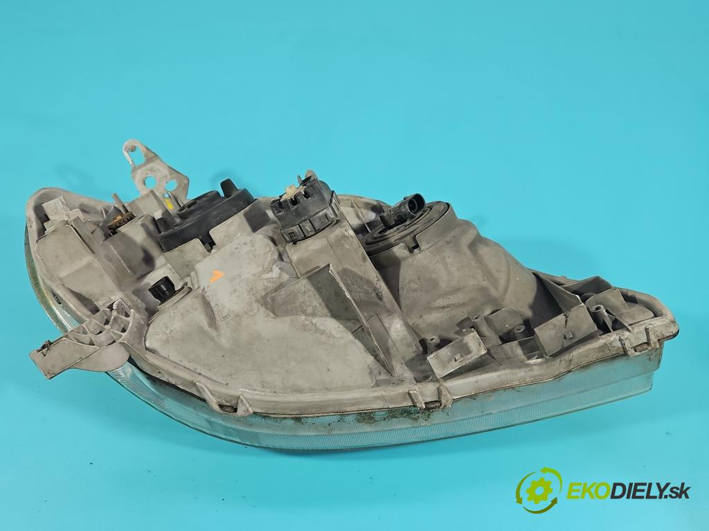 Toyota Corolla E12 2001-2009 2.0 D4D 116 HP manual 85 kW 1995 cm3 5- Reflektor: ľavý  (Kľučka dverí ostatné)