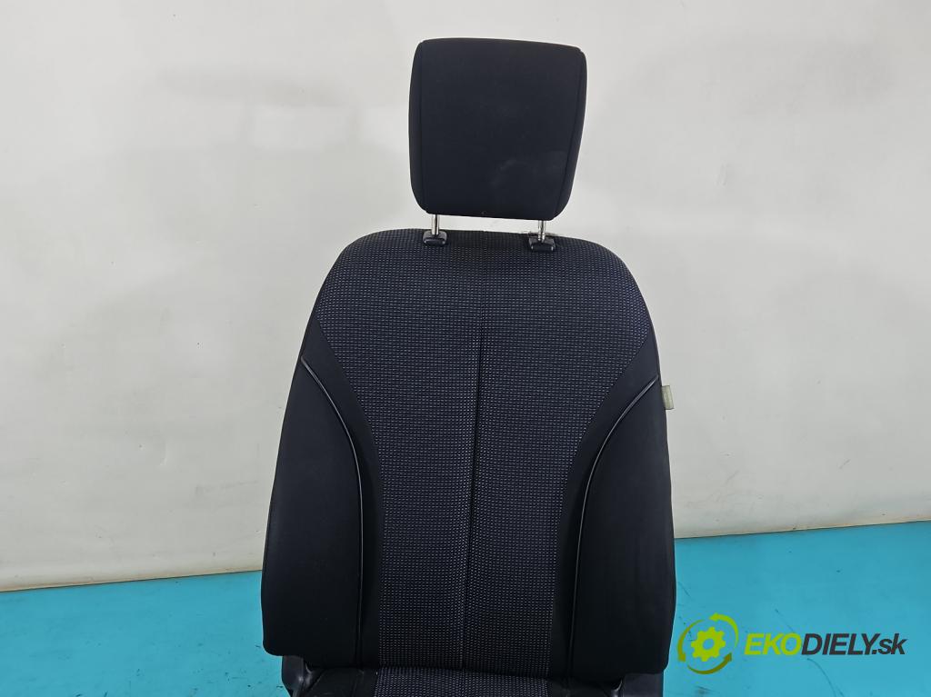 Mazda 2 II 2007-2014 1.3 16V 86 HP manual 63 kW 1349 cm3 3- Sedačka ľavý  (Sedadlo)