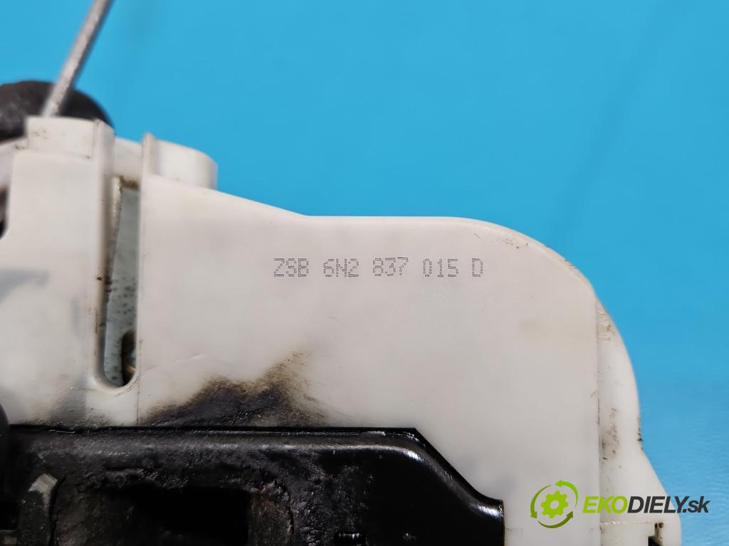 Vw Polo III 6N 1994-2001 1.0 mpi 50KM manual 37 kW 999 cm3 5- zámek přední levý 6N2837015D