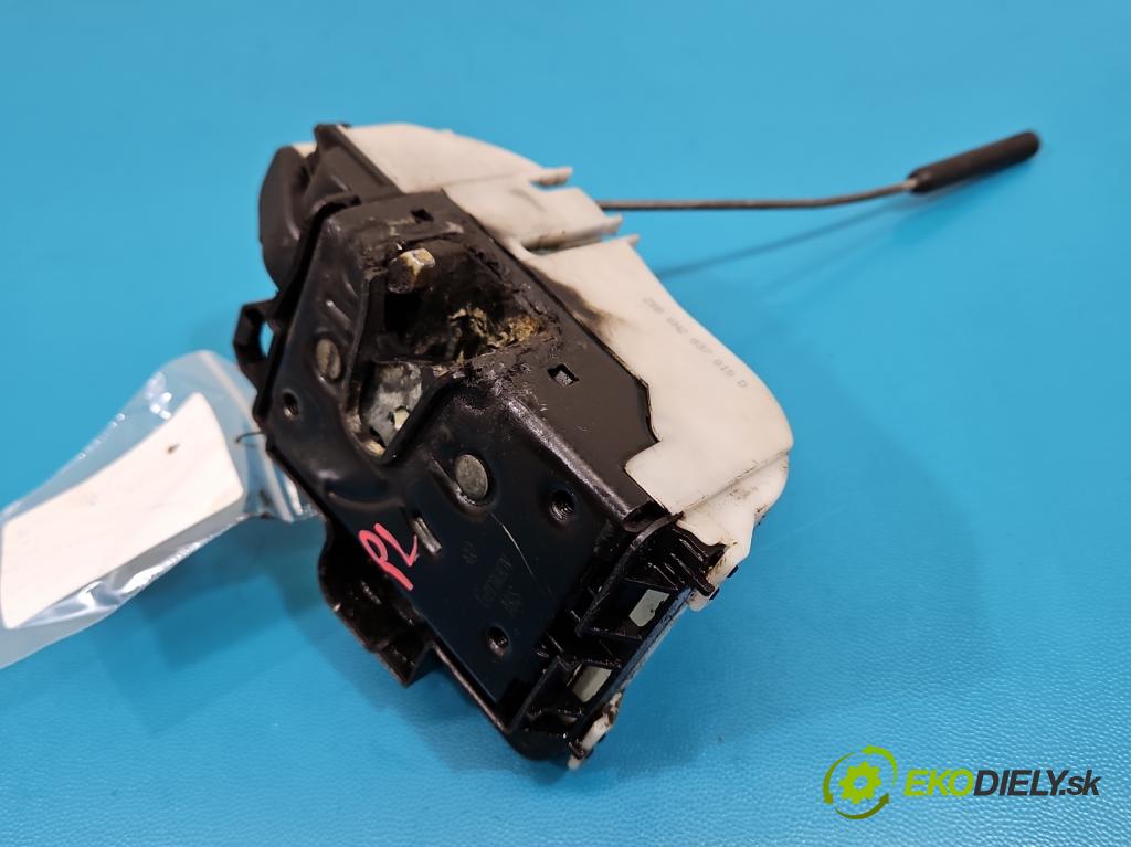 Vw Polo III 6N 1994-2001 1.0 mpi 50KM manual 37 kW 999 cm3 5- zámek přední levý 6N2837015D