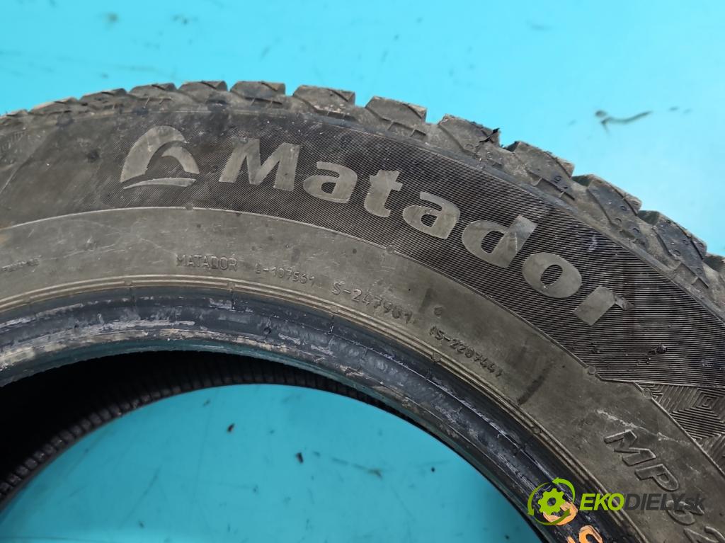 Toyota Corolla E12 2001-2009 2.0 D4D 116 HP manual 85 kW 1995 cm3 5- pneumatika celoročné 4ks komplet