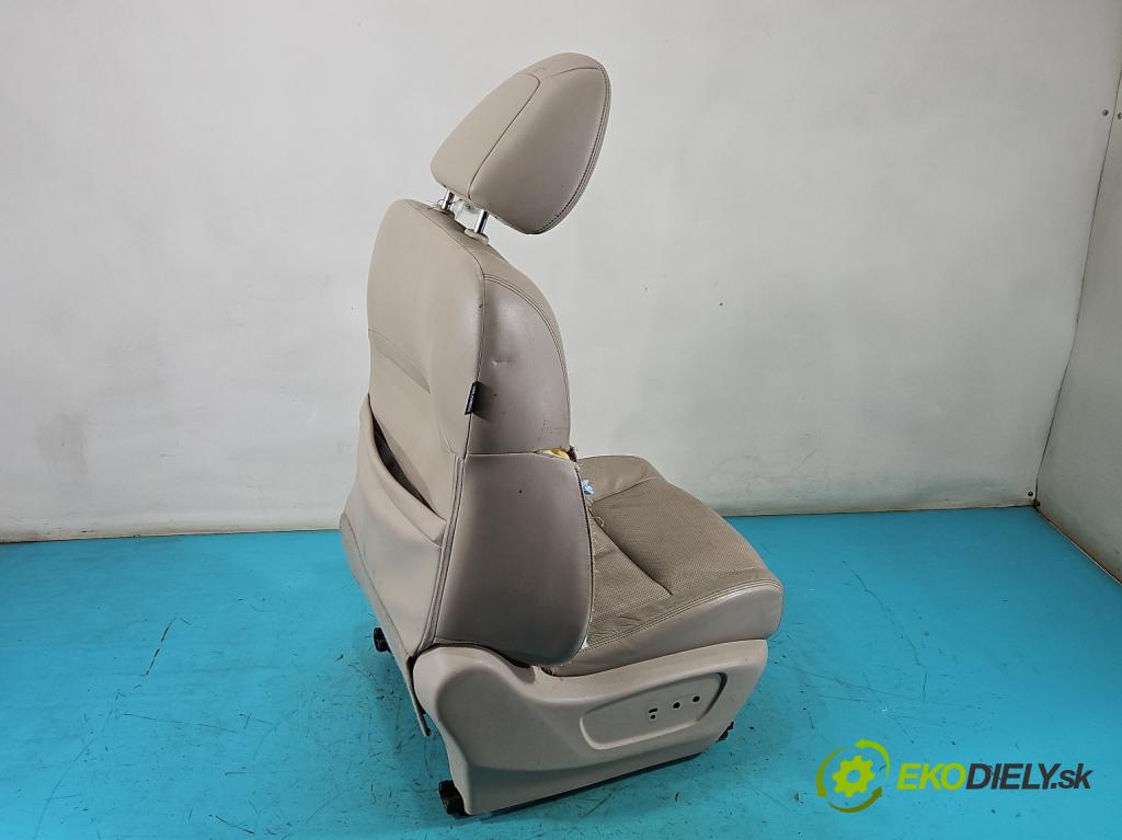 Nissan X-trail III T32 2013-2021 1.6 dci 131 HP automatic 96 kW 1598 cm3 5- sedačke: komplet