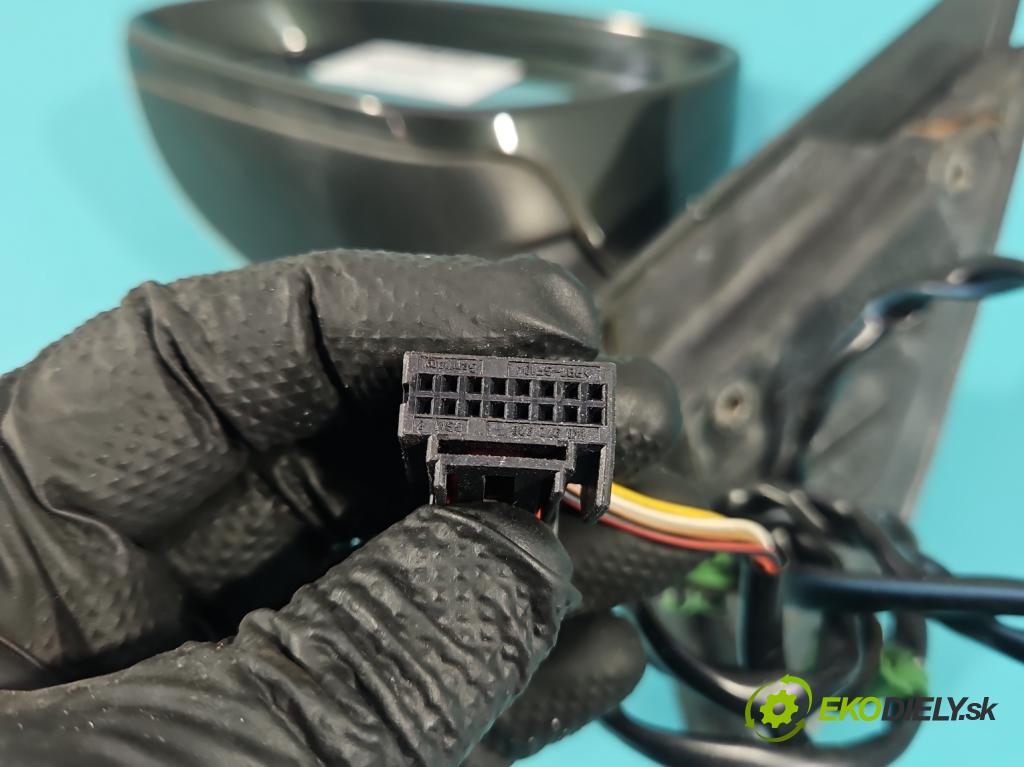 Vw Passat B6 2005-2010 1.6 8V 102 HP manual 75 kW 1595 cm3 5- zrkadlo ľavé  (Kľučka dverí ostatné)