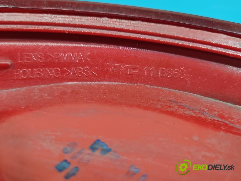 Vw Passat B6 2005-2010 1.6 8V 102 HP manual 75 kW 1595 cm3 5- svetlo / reflektor zadné ľavé  (Kľučka dverí ostatné)