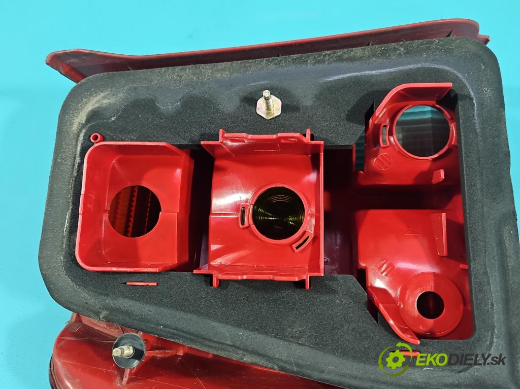 Vw Passat B5 1995-2005 1.6 8V 101 HP manual 74 kW 1595 cm3 4- svetlo / reflektor zadné pravé 3B5945096F (Kľučka dverí ostatné)