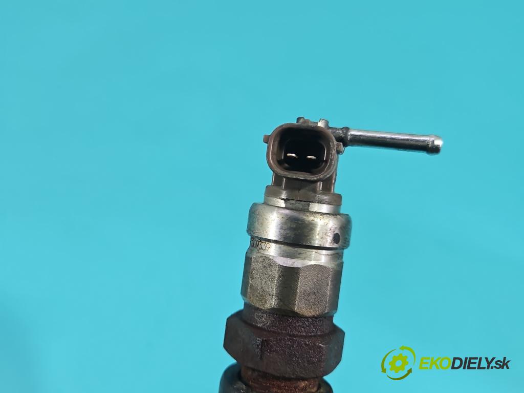 Toyota Corolla E12 2001-2009 2.0 D4D 116 HP manual 85 kW 1995 cm3 5- lišta vstrekovacia (Vstrekovacia lišta)